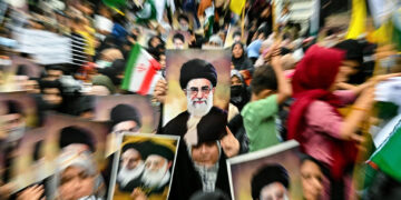 Η Μέση Ανατολή στις φλόγες: Πόλεμος και ειρήνη σε θανάσιμο τανγκό