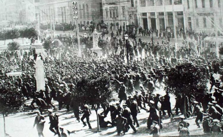 Ιουλιανά 1965: Ένας πρώιμος ελληνικός Μάης