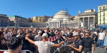 Κομμουνιστική Απελευθέρωση: Αλληλεγγύη στους αγώνες των ανέργων στην Ιταλία