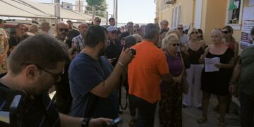 ΑΝΤΑΡΣΥΑ: Αλληλεγγύη στην εκπαιδευτικό Ε. Λάζου που διώκεται για την αλληλεγγύη στην Παλαιστίνη