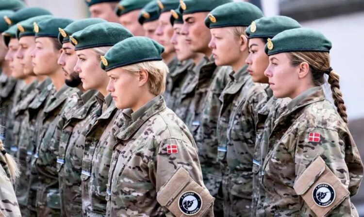 Υποχρεωτική στράτευση των γυναικών στη Δανία!