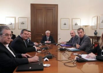 Πρακτικά σύσκεψης 2015:  Έξι αρχηγοί, μία πολιτική, κανείς υπέρ ρήξης