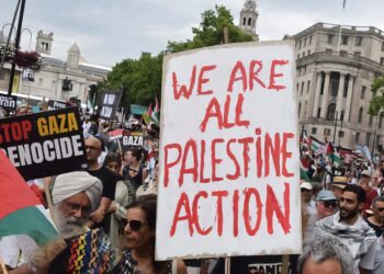 Βρετανία: Η Palestine Action και η αλληλεγγύη στο στόχαστρο