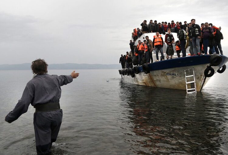 Σύσκεψη συλλογικοτήτων: Κοινή δράση ενάντια στη ρατσιστική πολιτική – Συνέντευξη Τύπου την Τρίτη 12 μ. στον ΔΣΑ