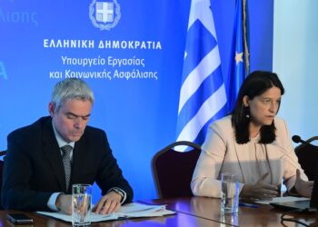 Νομοσχέδιο Κεραμέως: Η … αγορά πρόσταξε μεσαίωνα με 13ωρα, 4ήμερα και fast track διήμερα μεροκάματα