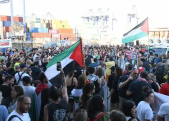 Νέα συγκέντρωση την Τετάρτη 16/7 στις 9.30 μ.μ. στις προβλήτες 2 και 3 – Μπλόκο στο φορτίο της γενοκτονίας, κάλεσμα της ΑΝΤΑΡΣΥΑ