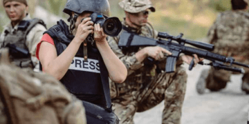 Η προπαγάνδα ως πόλεμος και ο πόλεμος ως προπαγάνδα (Κάμερες 2/8)