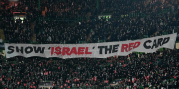 Μαύρο, κόκκινο και πράσινο! (Αριστερό Εξτρέμ 2/8)