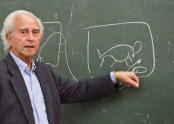 Ταξιδεύοντας σε άγνωστους κόσμους με τον Ευτύχη Μπιτσάκη