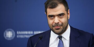 Ο μπαμπούλας της ΕΕ και το μπούλινγκ του Π. Μαρινάκη για τον θάνατο γυναίκας στην Αίγινα