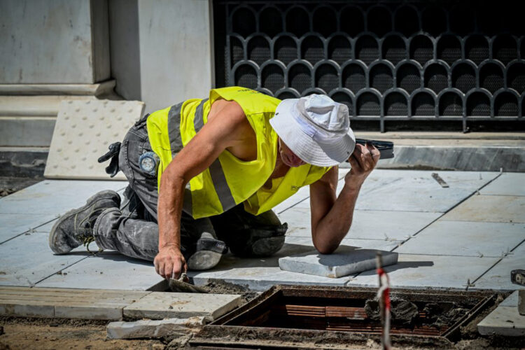 Φονικός Αύγουστος για τους εργαζόμενους