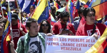 Κομμουνιστική Απελευθέρωση: Να ηττηθεί η ιμπεριαλιστική επιθετικότητα των ΗΠΑ στη Βενεζουέλα