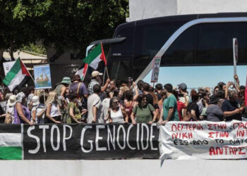 ΚΚΕ: Κόντρα στον λαό που διαδηλώνει, με πρόσχημα «τον λαό του Ισραήλ»