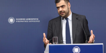 Μαρινάκης: «Δεν παίζει σάλιο» για 13η-14η σύνταξη και 13ο μισθό
