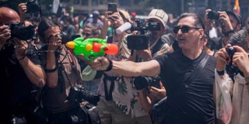 Οι αντιστάσεις και τα όρια των κινημάτων κατά του υπερτουρισμού