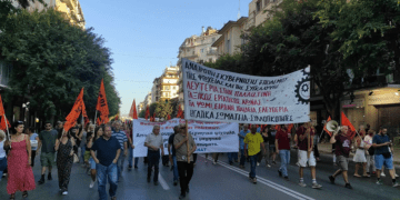 Κίνημα ρήξης κι ανατροπής ή «Μητσοτάκης έως το 2027»;