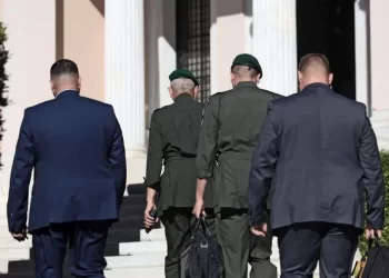 ΚΥΣΕΑ: Λεφτά για μισθούς και διορισμούς δεν υπάρχουν αλλά υπάρχουν λεφτόδεντρα με 28 δις ευρώ για Αγορές όπλων!