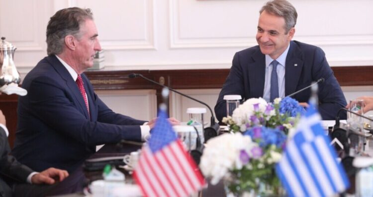 Μπέργκαμ-Μητσοτάκης: Πελατάκια των αμερικανικών πολυεθνικών