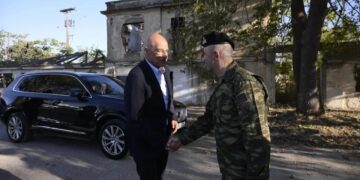 Δίκτυο Σπάρτακος: Δε μας τα λένε καλά Μητσοτάκης-Δένδιας για τα 2.000 διαμερίσματα για στελέχη Ε.Δ