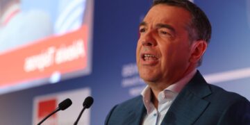 Το μετέωρο βήμα του Αλέξη Τσίπρα