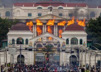 Μία ακόμα κοινωνική έκρηξη (14.9)