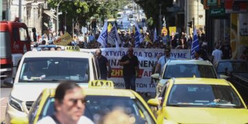 Ταξί: Μαχητική απεργία για την «ΚΥΑ των καρτέλ»