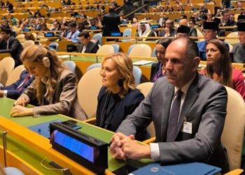 Ο Γεραπετρίτης «νίπτει τα χείρας του» για τη γενοκτονία στη Γάζα