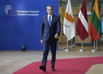 Η ΕΕ «πάει πόλεμο», διαφωνεί πως και ποιος θα τον πληρώσει