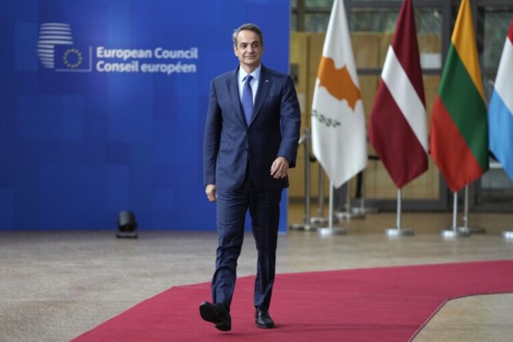 Η ΕΕ «πάει πόλεμο», διαφωνεί πως και ποιος θα τον πληρώσει