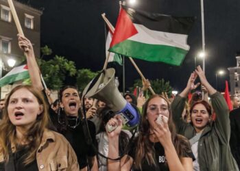 Κωνσταντίνα Γκόντρα: Καμία αναμονή, να μπλοκάρουμε απεργιακά τα πάντα