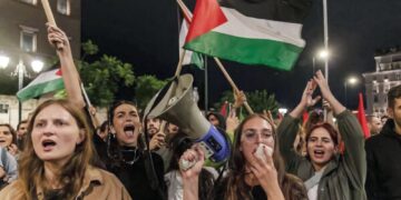 Κωνσταντίνα Γκόντρα: Καμία αναμονή, να μπλοκάρουμε απεργιακά τα πάντα