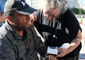 Ο ανεκδιήγητος Α. Γεωργιάδης «καταγγέλλει» την γιατρό Όλγα Κοσμοπούλου ότι… «είναι ΑΝΤΑΡΣΥΑ»!