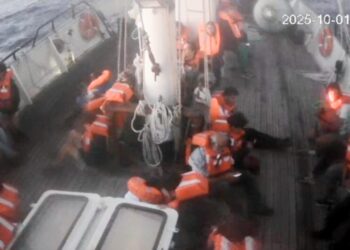 Επικίνδυνη ναυτική επίθεση εναντίον της ανθρωπιστικής αποστολής Global Sumud Flotilla (βίντεο)