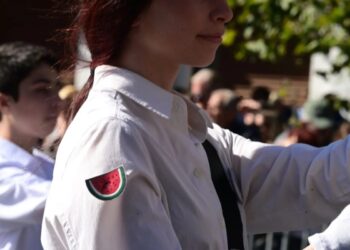 H 14χρονη αλληλέγγυα μαθήτρια: «’Οχι» απέναντι σε κάθε βία και αδικία 