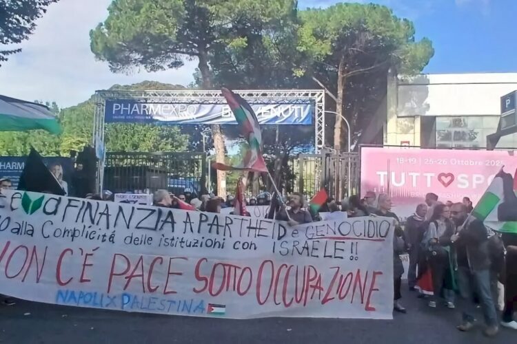 Επίθεση σε διαδήλωση στη Νάπολη και συλλήψεις αλληλέγγυων στην Παλαιστίνη