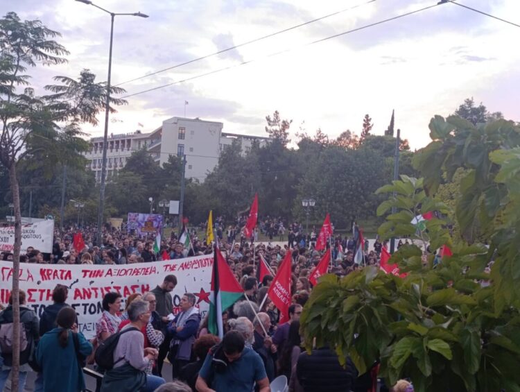 Κύμα οργής και αλληλεγγύης: Διαδηλώσεις κατά του ισραηλινού ρεσάλτο σε όλη τη χώρα (φωτο+βίντεο)