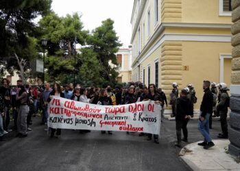 Αρχιτεκτονική: Ελεύθεροι οι συλληφθέντες της αστυνομικής εισβολής, στημένες κατηγορίες (φωτο-βίντεο)