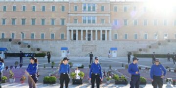 Οι άγνωστοι νεκροί και οι γνωστοί ένοχοι