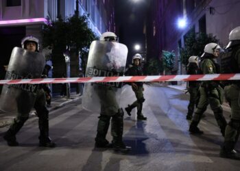 Η Γκιλφόιλ ήρθε, οι δρόμοι έκλεισαν