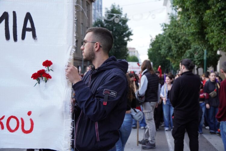 Block_ΤΕΕ: Καμία ανοχή στη βία μέσα στο κίνημα! Kαταδίκη απρόκλητης επίθεση της ΑΡΑΣ στο Πολυτεχνείο