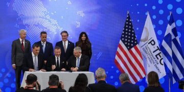 ΑΝΤΑΡΣΥΑ: Οι ενεργειακές συμφωνίες Ελλάδας – ΗΠΑ, θυσία της ζωής της εργατικής τάξης και του περιβάλλοντος για τα κέρδη των καπιταλιστών