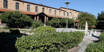 Γηροκομείο Αθηνών: «Χρέη» εκποίησης και ξεπουλήματος