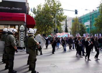 Β΄ ΕΛΜΕ Αθήνας: Κάτω τα χέρια από τους μαθητές μας – Η τρομοκρατία δε θα περάσει