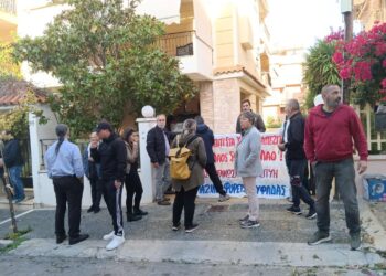 Κάλεσμα ΑΝΤΑΡΣΥΑ Νοτίων σε κινητοποίηση ενάντια σε έξωση λαϊκής οικογένειας στη Γλυφάδα (ενημέρωση)
