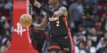 Όσο εμείς πληρώνουμε…