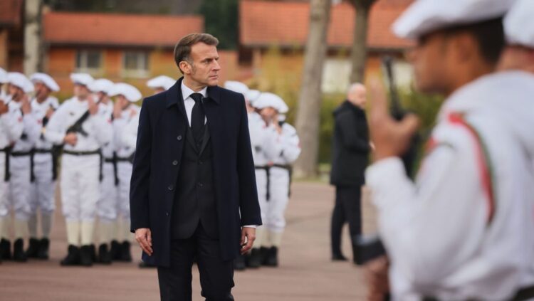 Η Γαλλία πάει στον πόλεμο