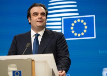 Προεδρία στο Eurogroup και στη… φτώχεια