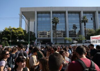 Χρυσή Αυγή: Συγκέντρωση για να επιστρέψουν οι ναζί δολοφόνοι στη φυλακή