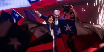 Χιλή: Η «μαύρη παλίρροια» κερδίζει έδαφος στη Λατινική Αμερική