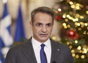 Από το ’25 της φθοράς στο ’26 των απειλών ακυβερνησίας